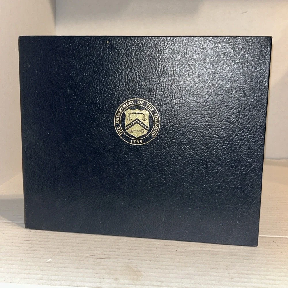 Department‎ Of The Treasury Award Certificate William Rosenblatt 1988 In Binder